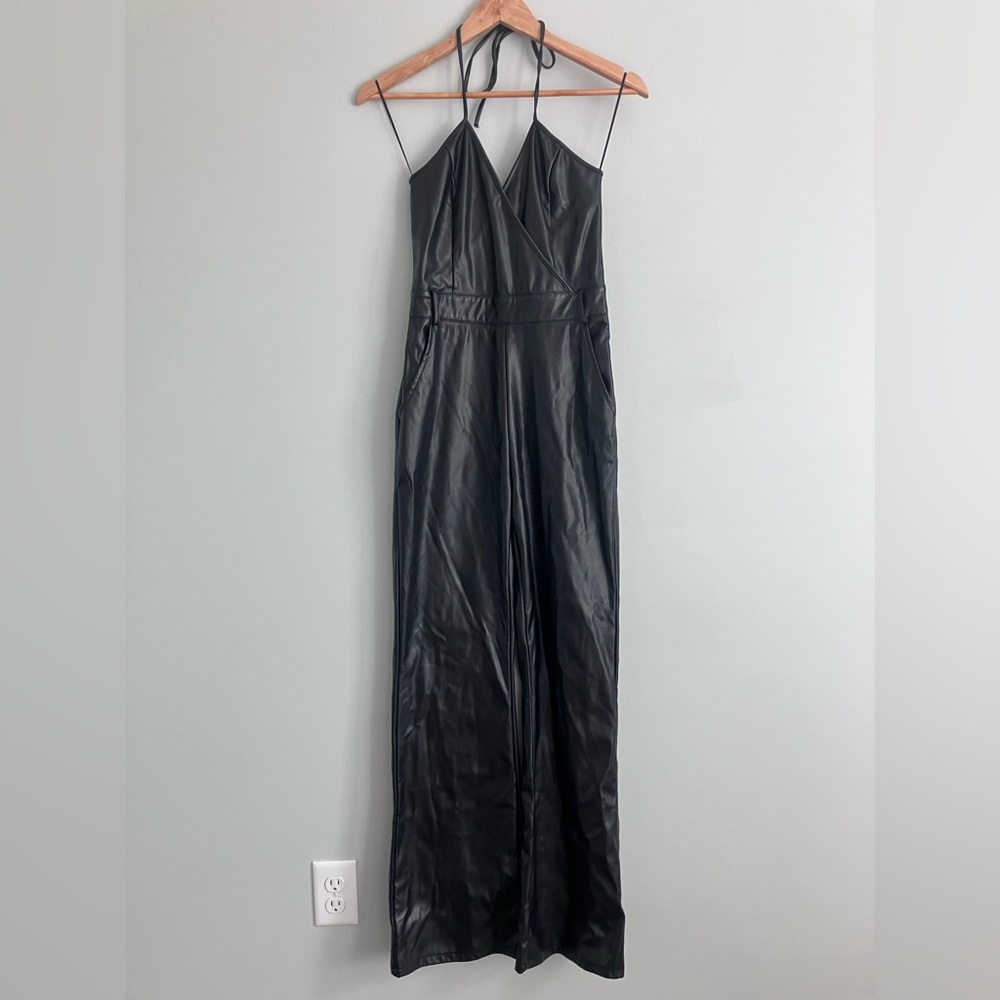 BLUE BLUSH Black Faux Leather Halter Flare Leg Jumpsuit Size S - Picture 2 of 14
